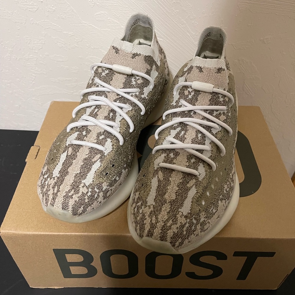 Yeezy Adidas Boost 380